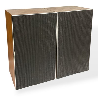 Lot 7 - LEAK SANDWICH 600 SPEAKERS - PAIR.